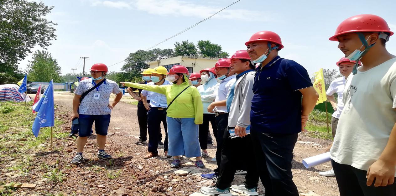 省水利协会组织专家对公司枞阳项目申报“安徽省水利建设工程  规范化施工管理工地”进行现场复核(图1)