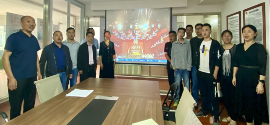 公司党支部开展“迎国庆、颂祖国”爱国主义教育 主题党日活动(图2) 公司党支部开展“迎国庆、颂祖国”爱国主义教育 主题党日活动(图2)