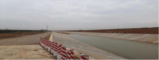 空港经济区保税物流中心项目水系改造工程 分部工程顺利通过验收(图3) 空港经济区保税物流中心项目水系改造工程 分部工程顺利通过验收(图3)